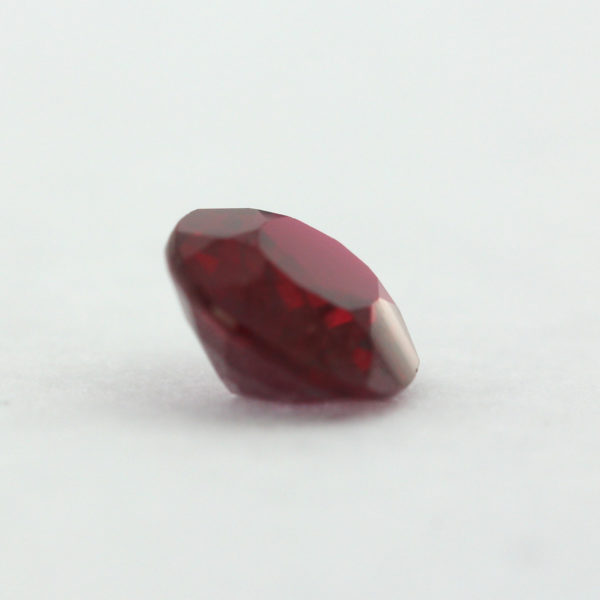 Loose Oval Cut Garnet CZ Gemstone Cubic Zirconia January Birthstone Side