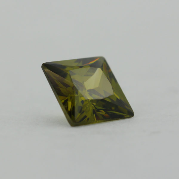 Loose Princess Cut Peridot CZ Gemstone Cubic Zirconia August Birthstone Side