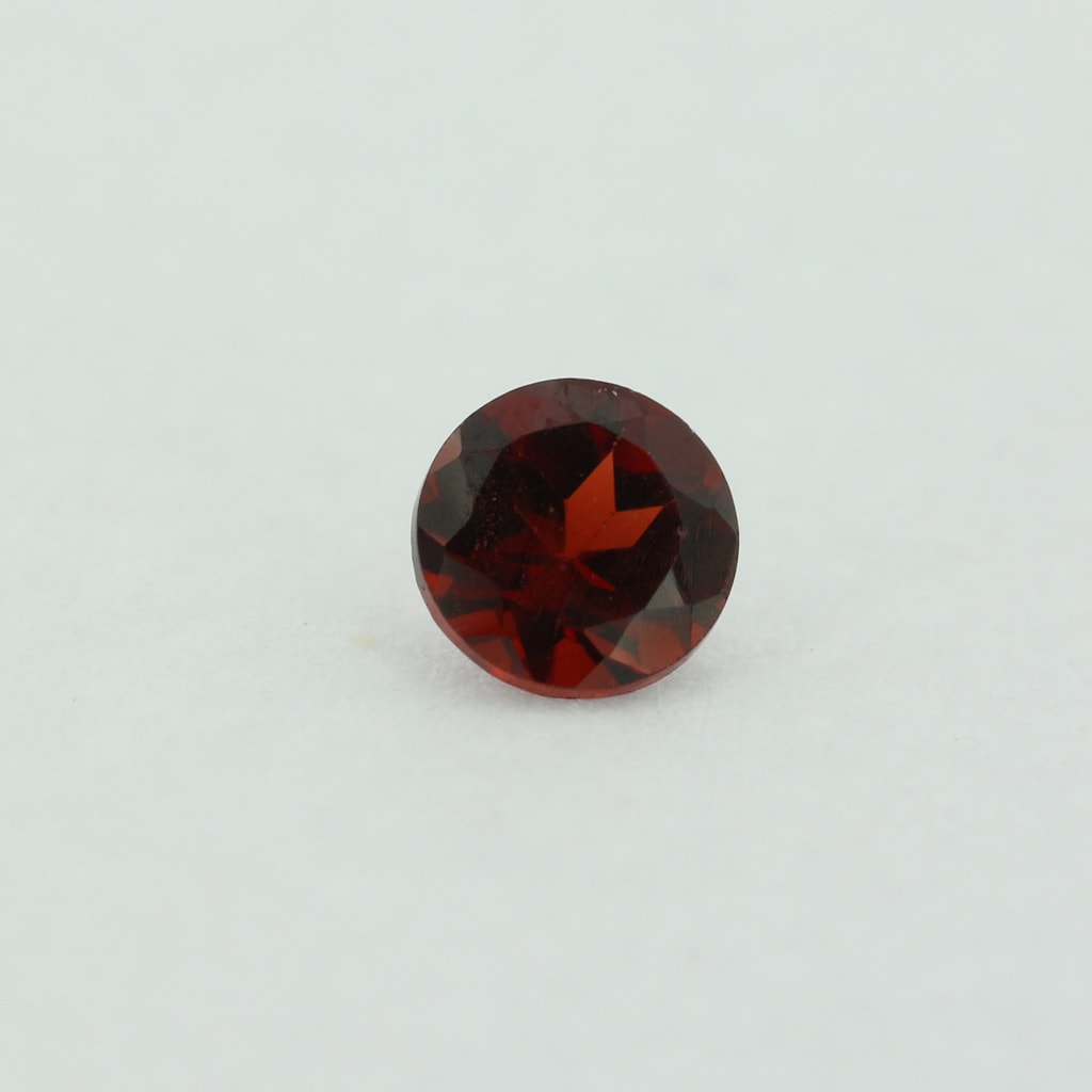 garnet round cut 2 mm 5.5 mm 3 MM Natural Red Garnet facted round cut 4 mm 6.5 mm 5 mm 7 mm 3.5 MM 6 mm 2.5 mm 1.5 mm 4.5 mm