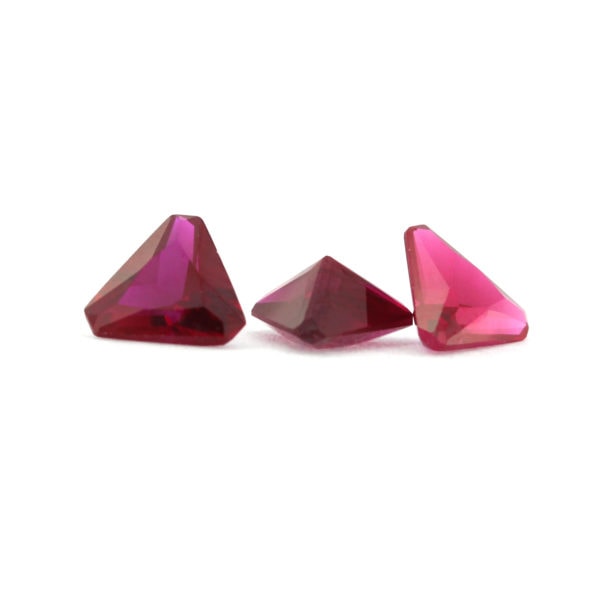 Loose Triangle Cut Garnet CZ Gemstone Cubic Zirconia January Birthstone Group