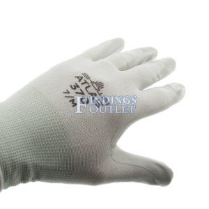Medium Atlas Super Grip Polishing Gloves Angle