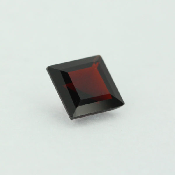 Loose Princess Cut Genuine Natural Garnet Gemstone Semi Precious January Birthstone Side