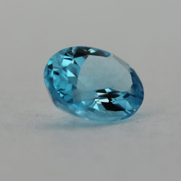 Loose Oval Cut Genuine Natural Blue Topaz Gemstone Semi Precious November Birthstone Side