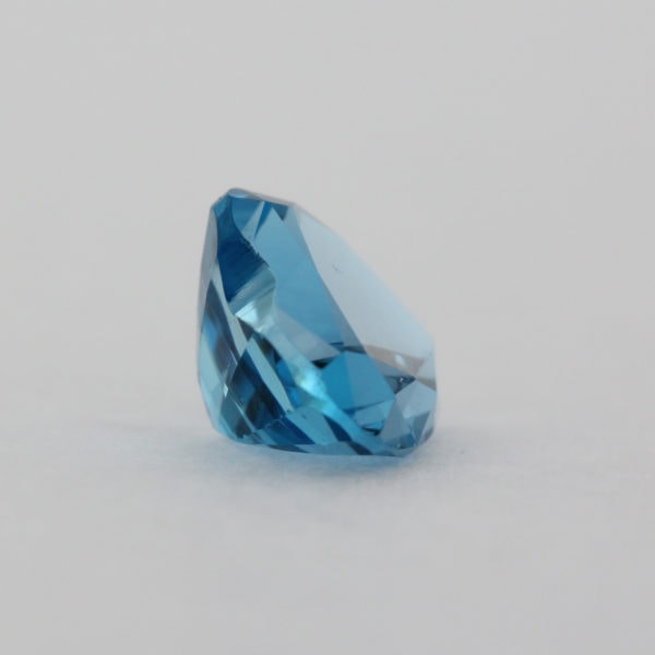 Loose Heart Shape Genuine Natural Blue Zircon Gemstone Semi Precious December Birthstone Back